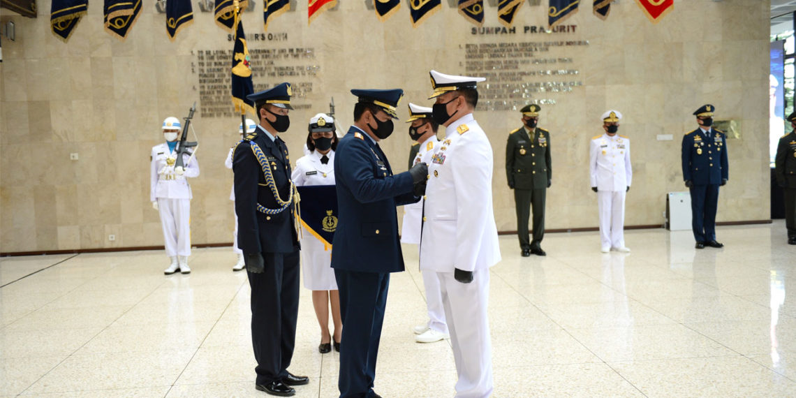 LAKSAMANA TNI YUDO MARGONO RESMI JABAT KASAL