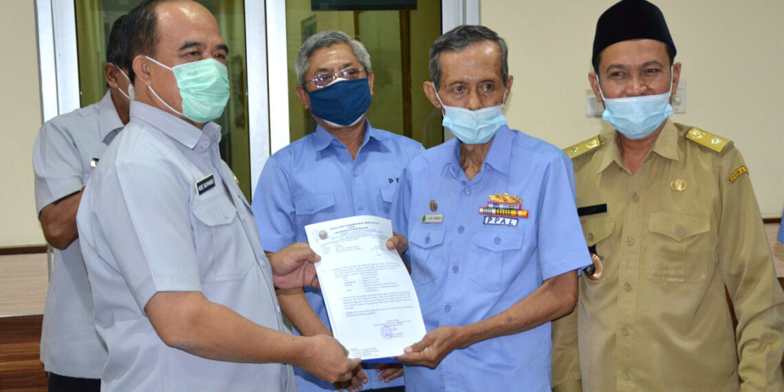 Ketua PPAL Rayon Batuporon Serahkan Aset Bangunan Kantor ke PPAL Pusat